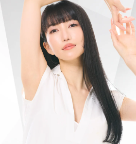 女性